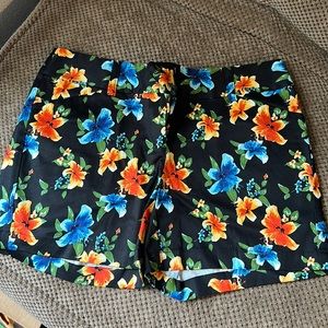 NWT WHBM Women’s Shorts Size 2